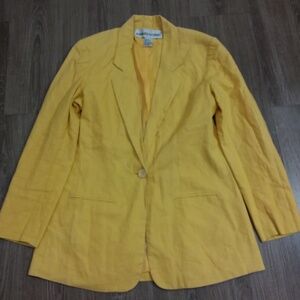 Adolfo Studio Yellow Blazer. No flaws